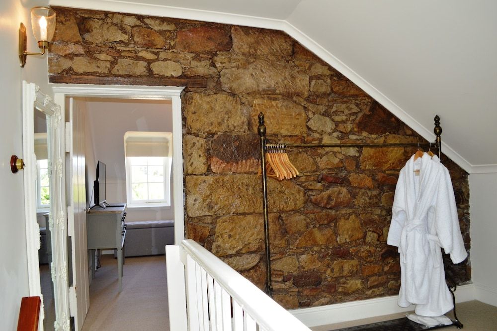 Lythgo's Row Colonial Cottages -1 estrelas em Pontville