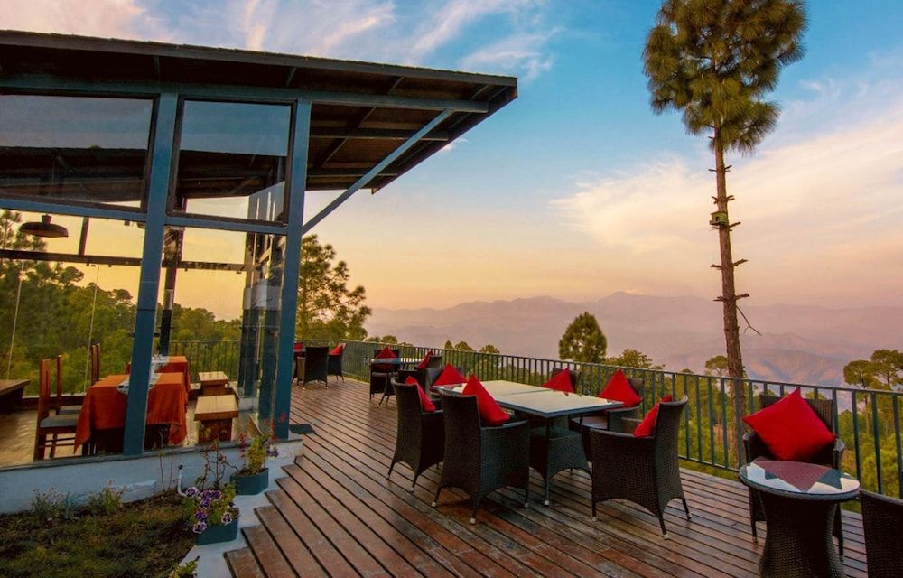 Queens Meadows by Sunshine & Smiles -1 estrelas em Rānīkhet