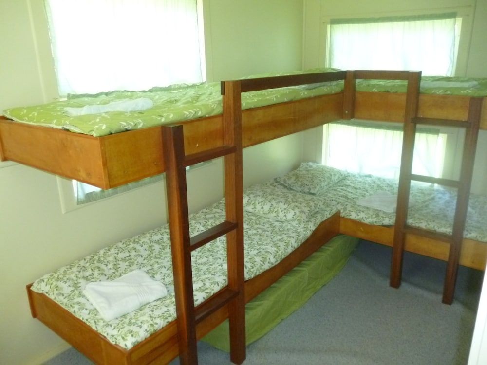 Christmas Creek Cafe & Cabins 3