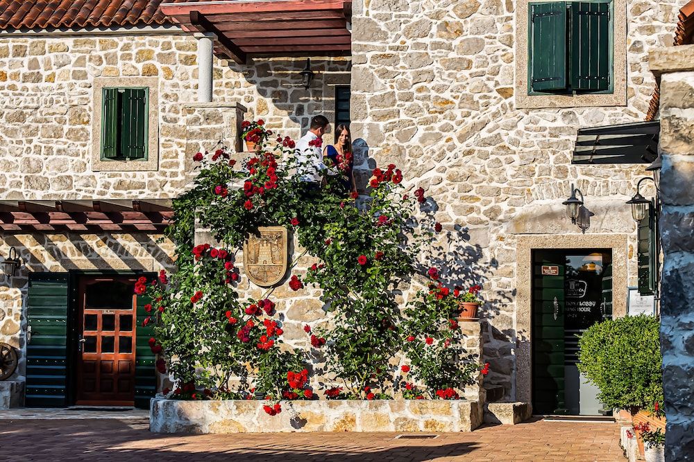 Heritage Hotel Raznjevica Dvori 5 estrelas em Polača