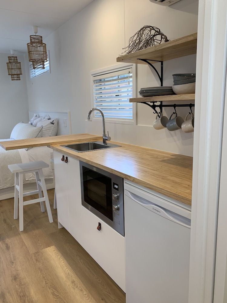 Little Palm Cabins 3