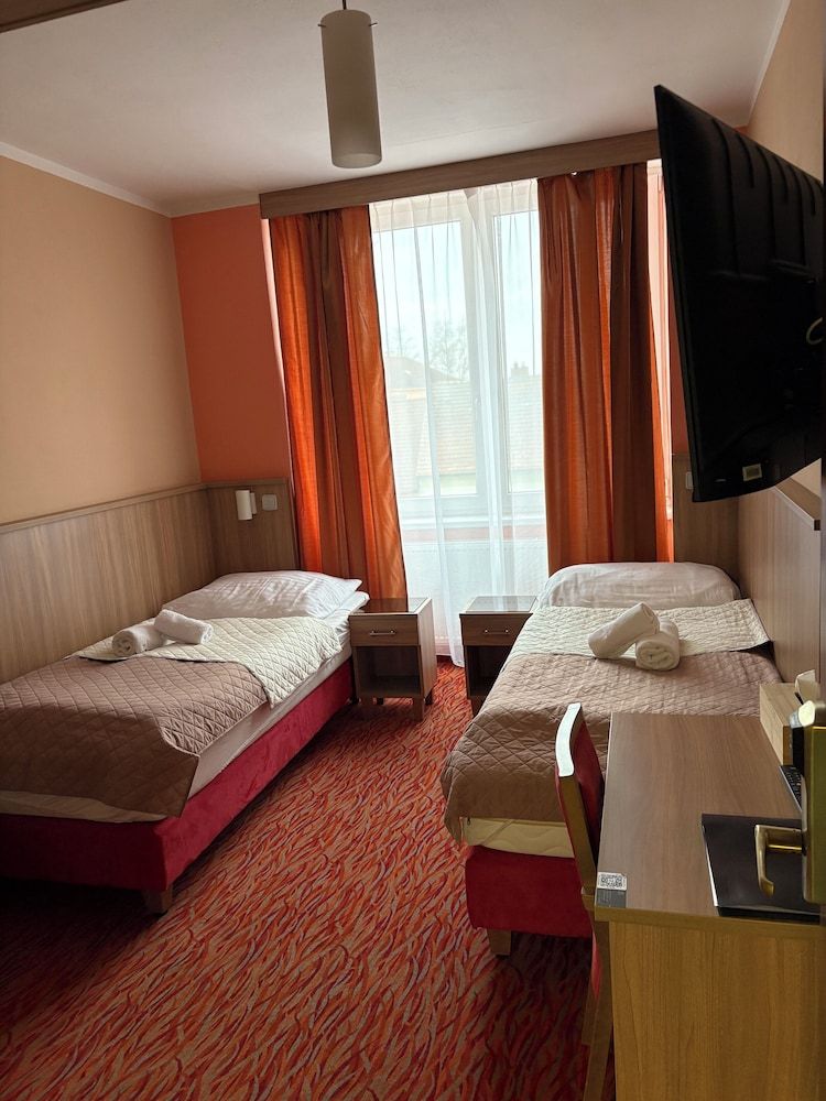 Hotel Opera 3 estrelas em Jaroměřice nad Rokytnou