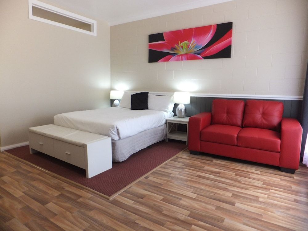 Nagambie Caravan Park & Motel 2