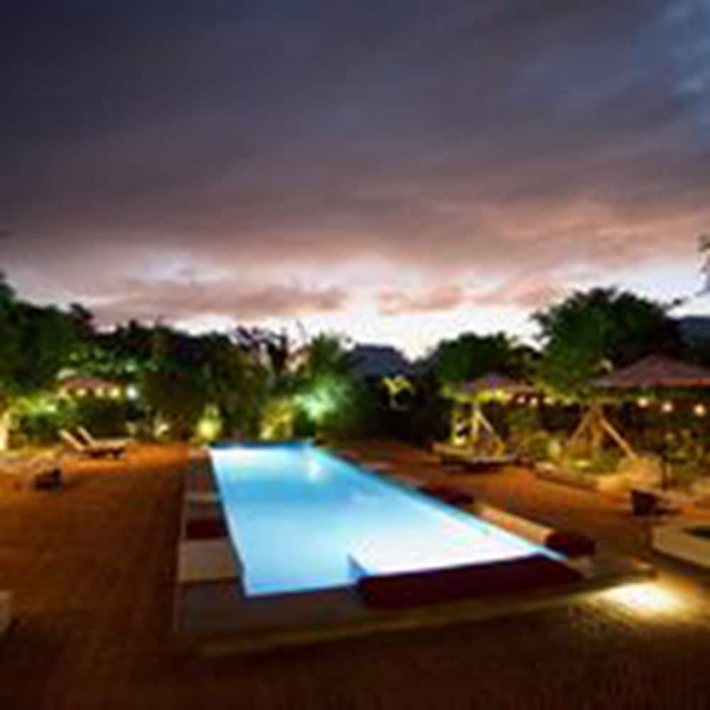 Malibu Popoyo 4 estrelas em Popoyo