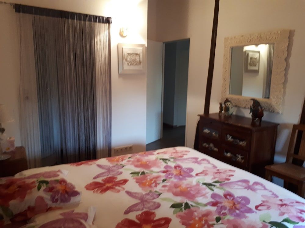 Les Chambres D Hotes Le Vieux Nayeu 3