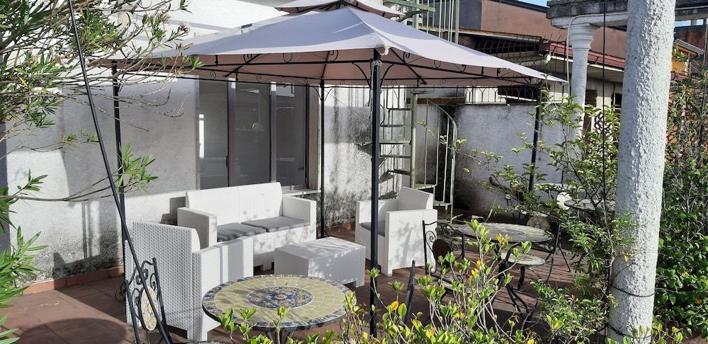 Le Antiche Colonne -1 estrelas em Cinquefrondi