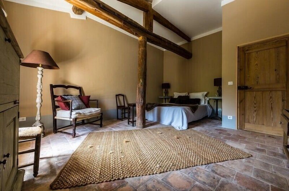 Commanderie De Peyrassol Bastide De La Rouviere 3