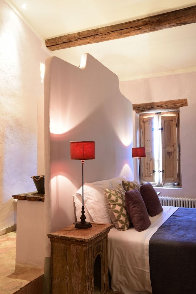 Commanderie De Peyrassol Bastide De La Rouviere 2