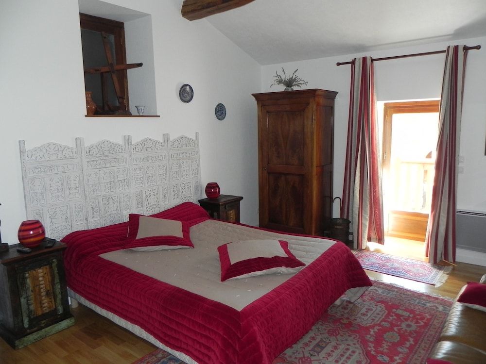 Ferme des Entremains -1 estrelas em Mardore