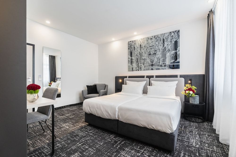 Libarty Hotels -1 estrelas em Weinstadt