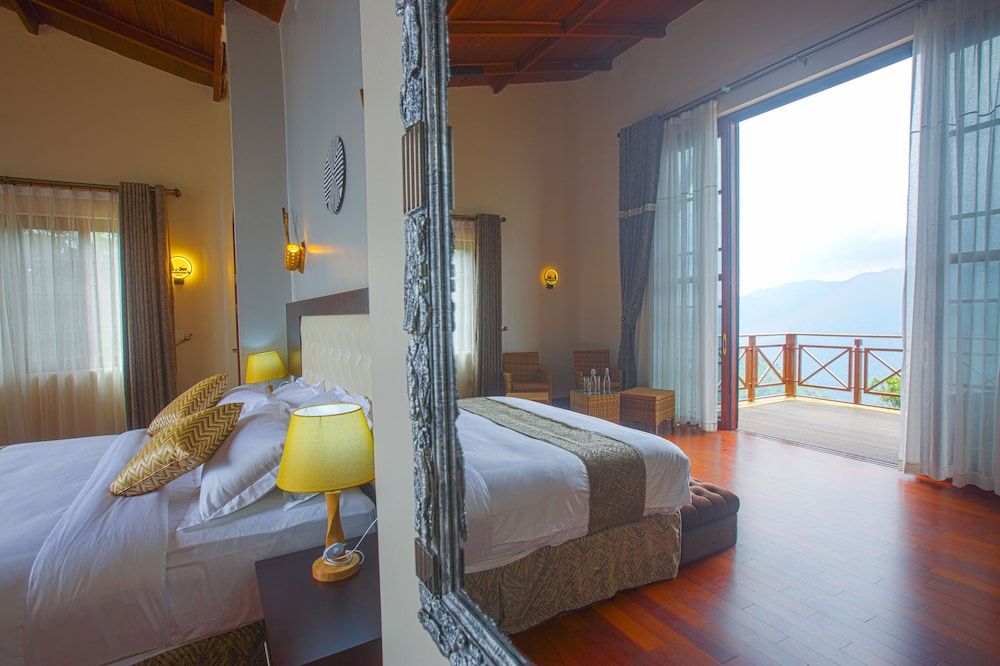 Gorilla Heights Lodge 2