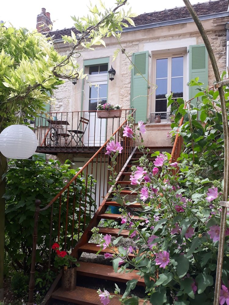 L'Epiphanie -1 estrelas em Tonnerre