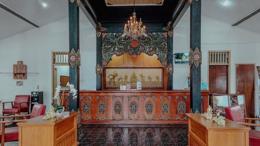 Royal Brongto Hotel 2