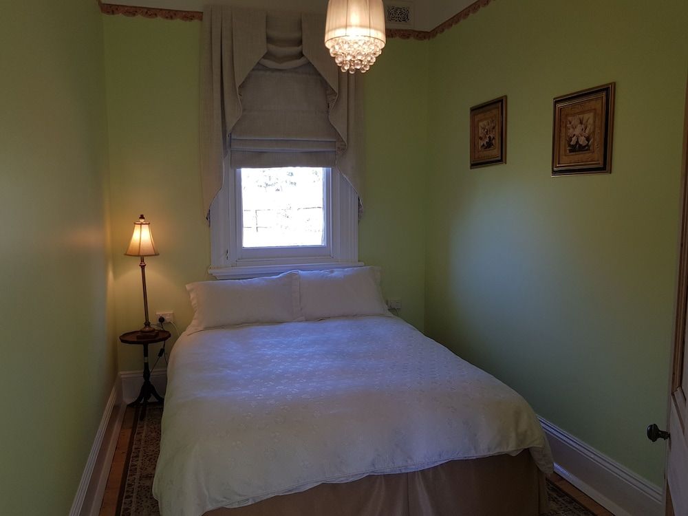 Coragulac House Cottages 2