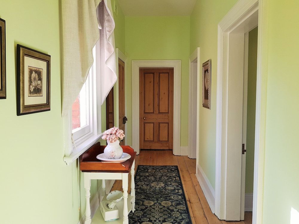 Coragulac House Cottages 3