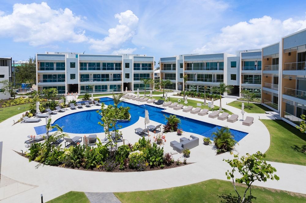 One Canal Point -1 étoiles à Upper Land