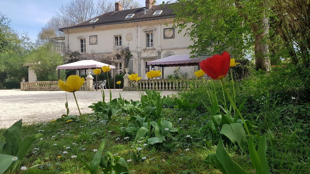 Domaine de Marguerite -1 estrelas em Janvry