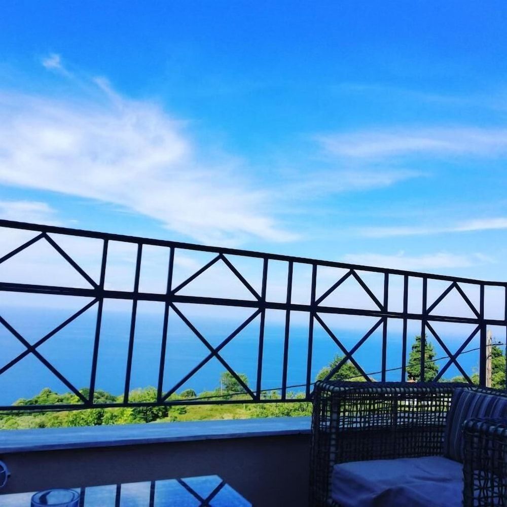 Happy Days Hotel Christina -1 estrelas em Karítsa