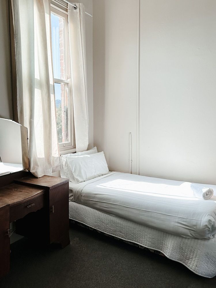 Central Hotel Stroud 3