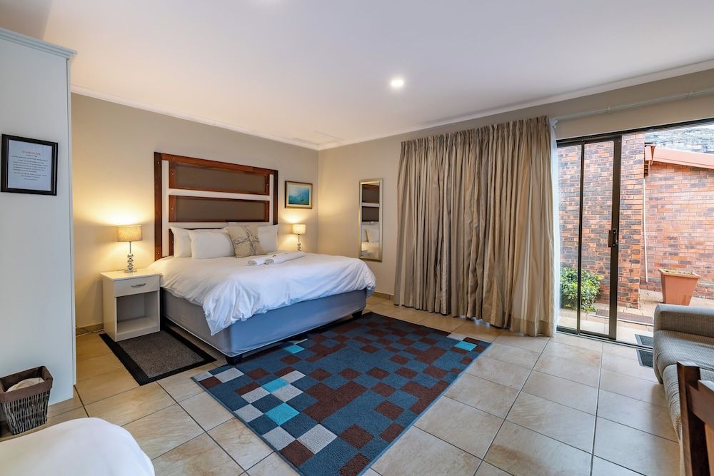 Botleng Guest House 2