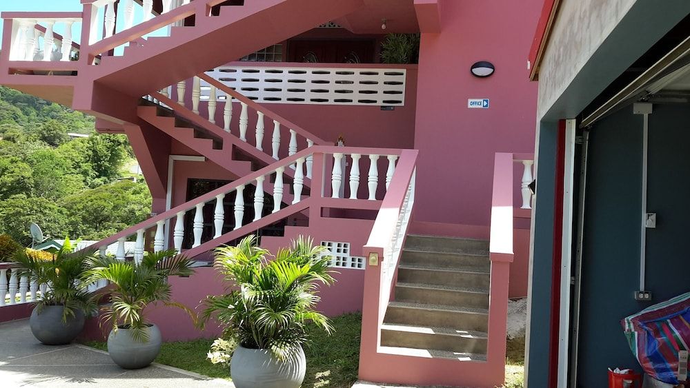 Top Ranking Guesthouse 2