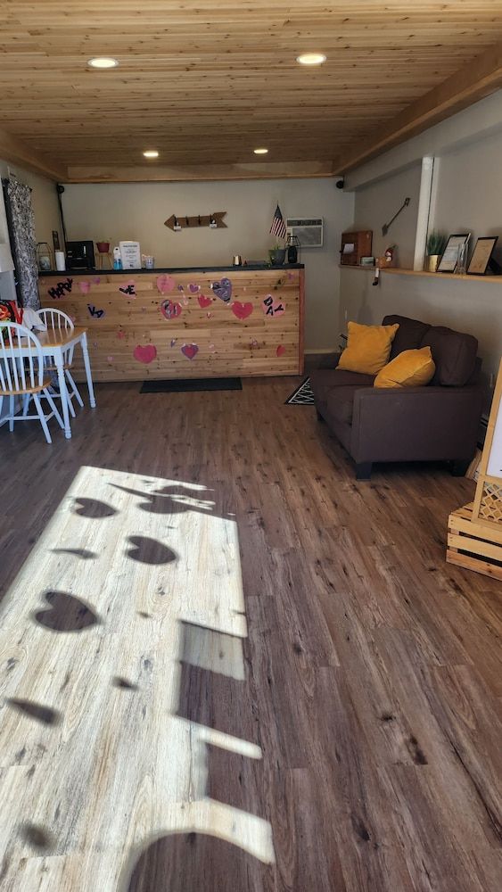 Golden Arrow Motel 3