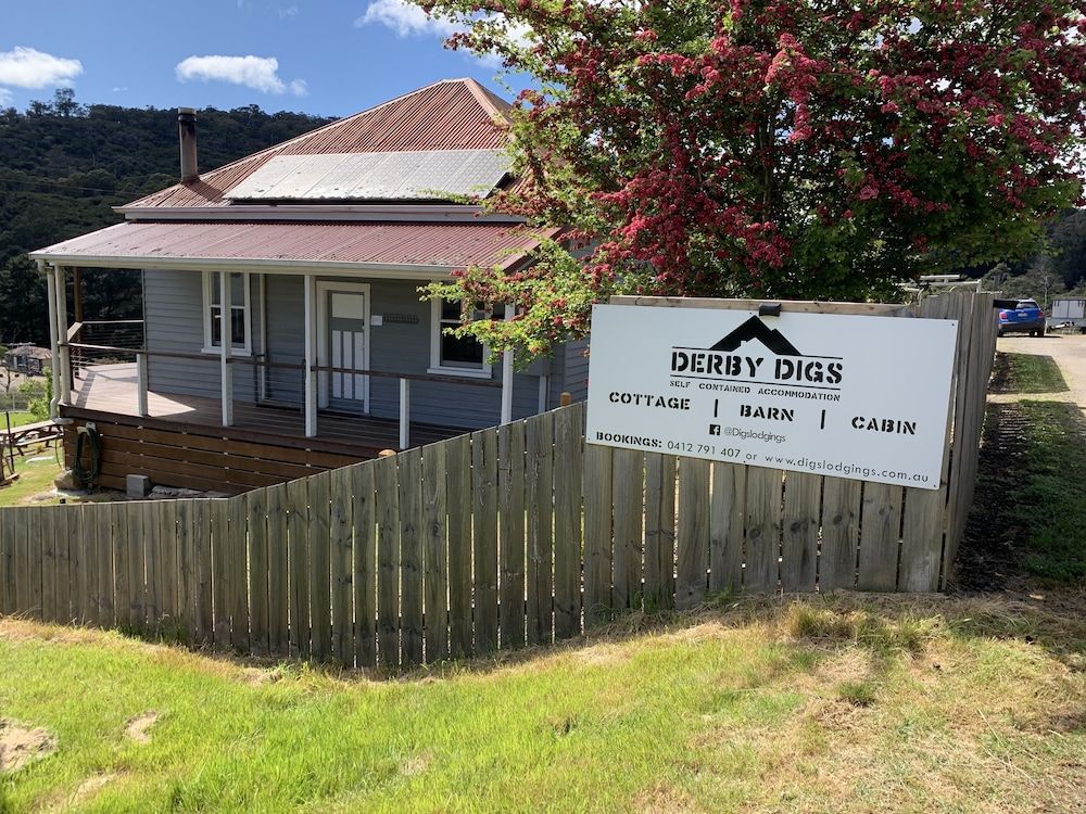 Derby Digs Cottage 4 estrelas em Derby