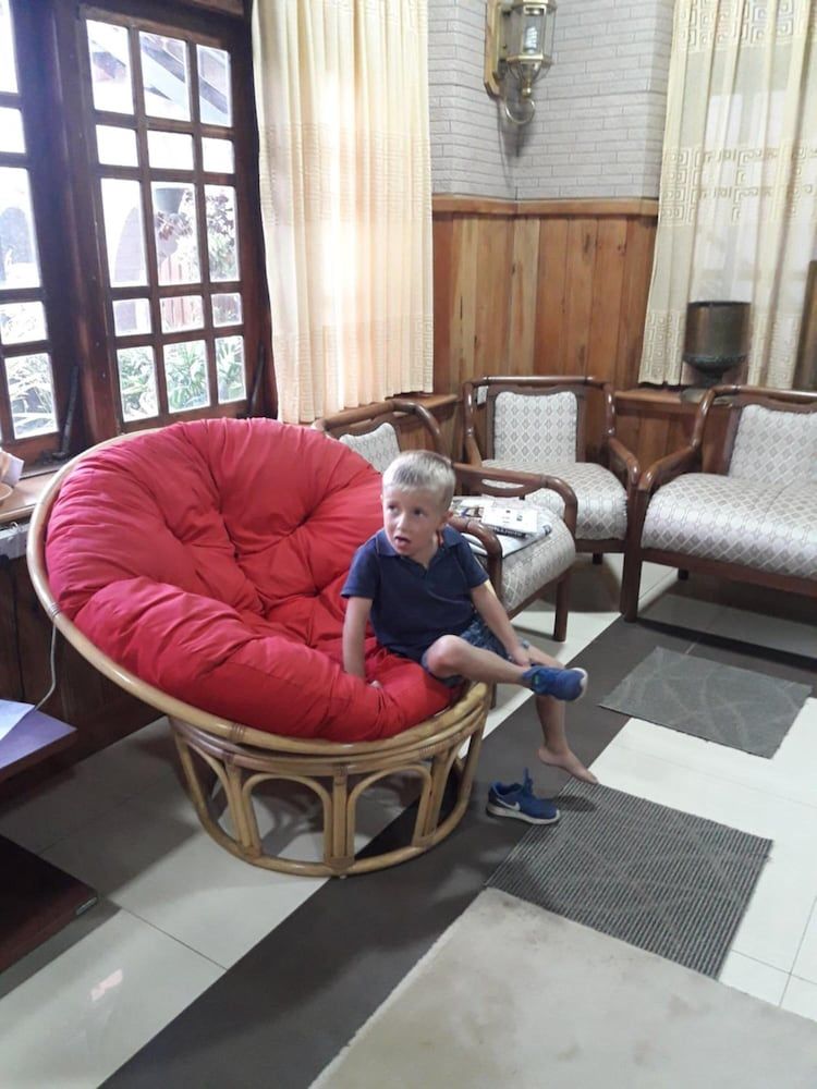 Highcliffe Guesthouse 3