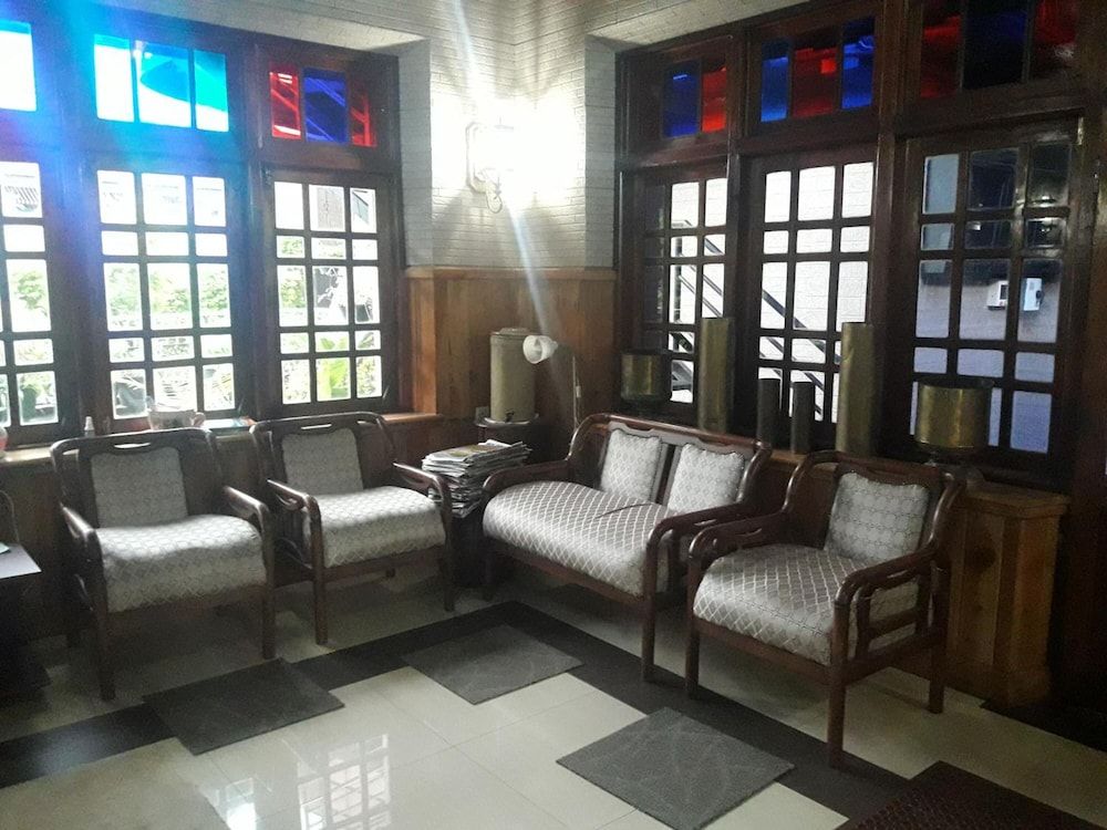 Highcliffe Guesthouse 2