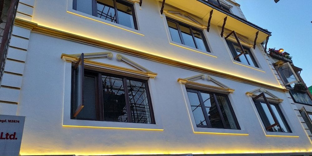 Heranya La:Ku 3 stelle a Patan