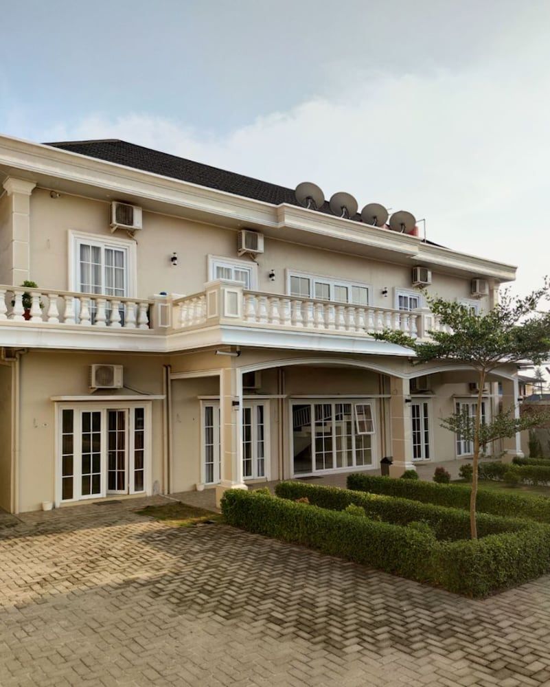 Green Forest Hotel by ZUZU 3 estrelas em Tebingtinggi