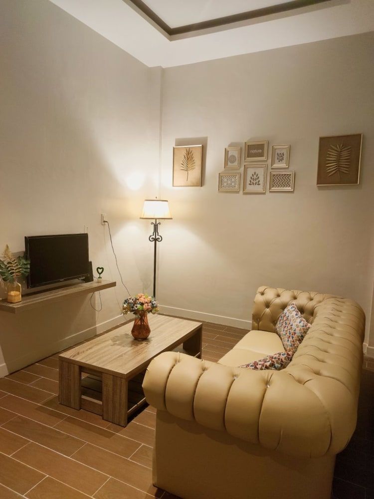 Green Forest Hotel by ZUZU 3