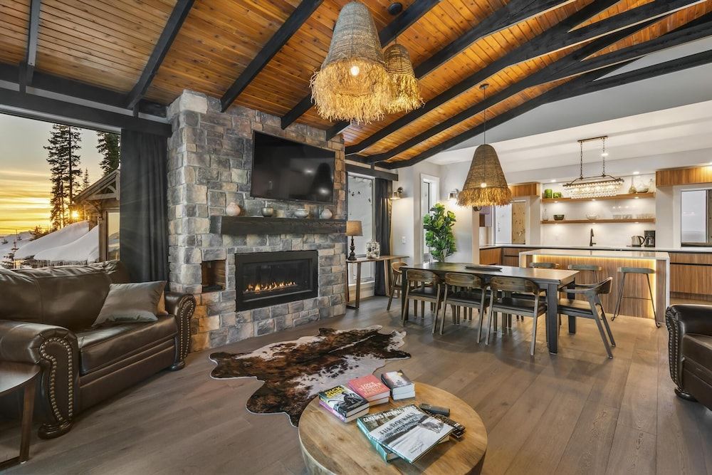 Chalet Monashee-brand New High End W/amazing Views -1 estrelas em Big White