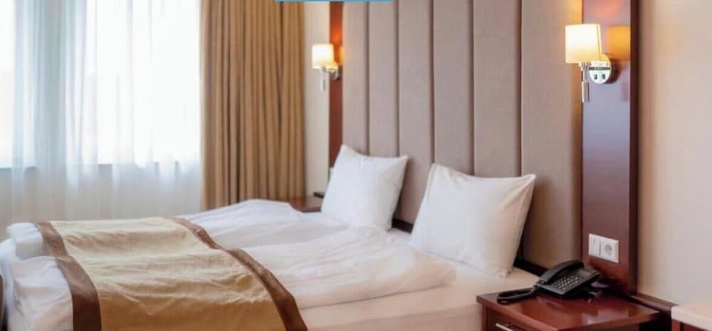 Palast Hotel 3 estrelas em Hürth