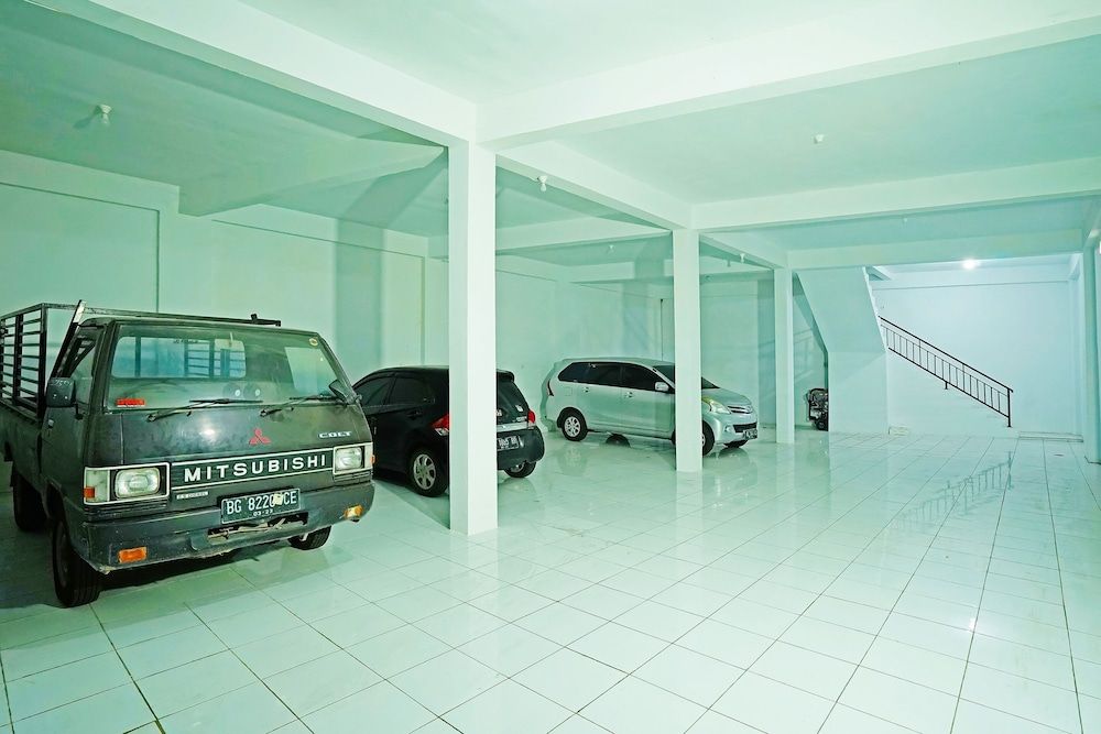 Oyo 91559 Kost Bangau Syariah 3