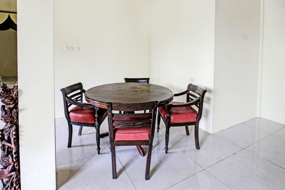 Oyo 91739 Ayu Bypass Mansion 3