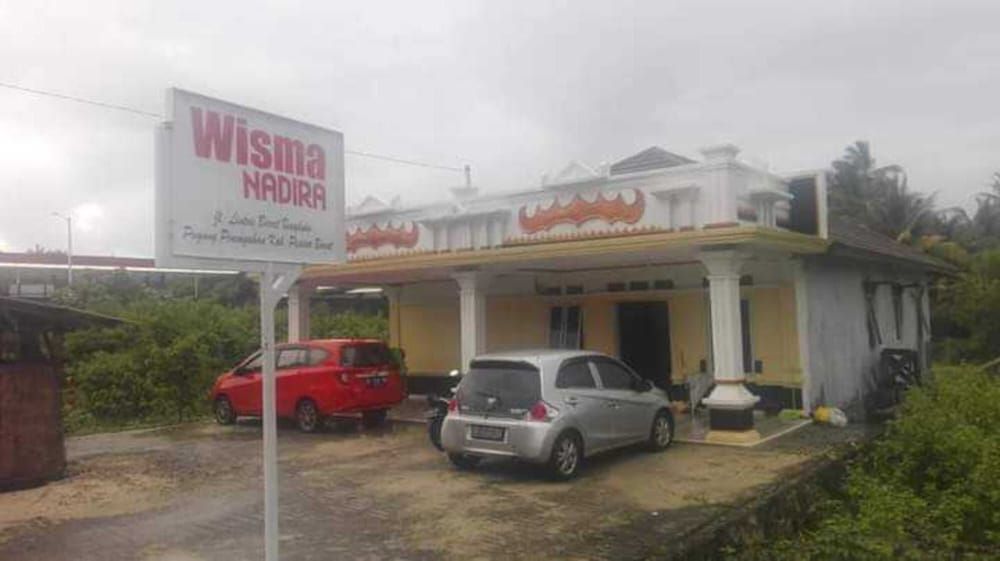 Express O 91371 Wisma Nadira 2 estrelas em Karbang