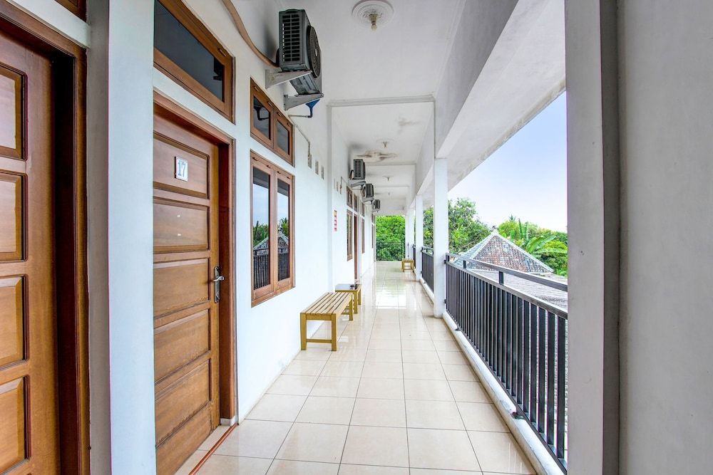 Oyo 91748 Wisma Pkpri Purworejo 2