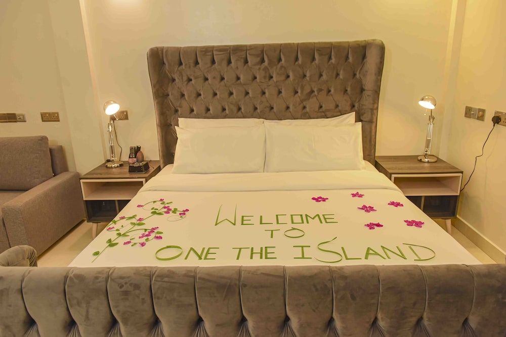 One The Island -1 estrelas em Naifaru