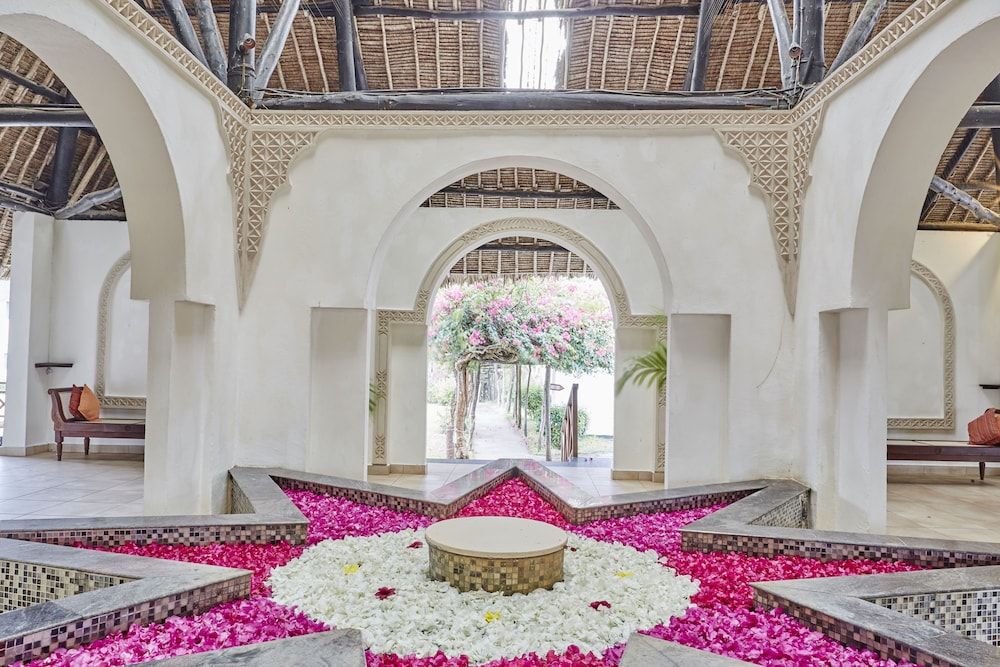 Neptune Village Beach Resort & Spa All Inclusive 3