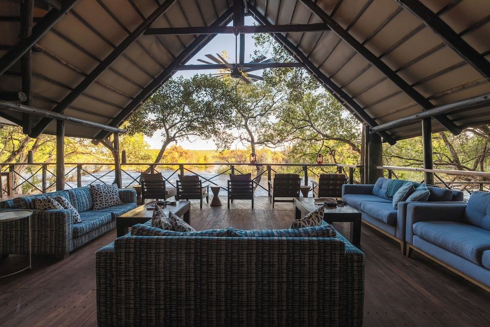 Ichingo Chobe River Lodge -1 estrelas em Punga