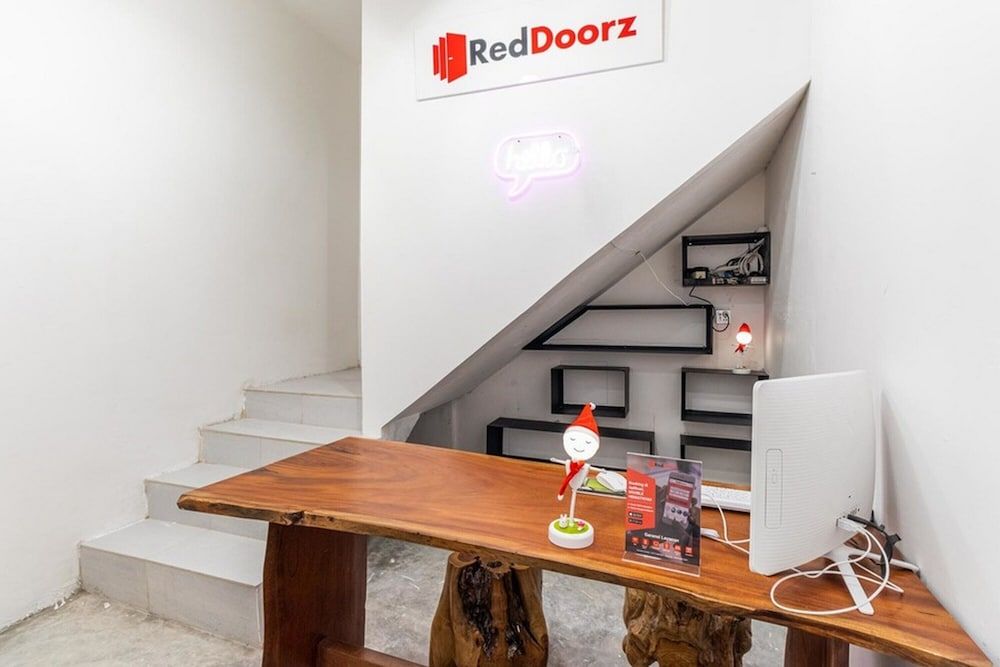 Reddoorz Plus Mitrotel Medan 2