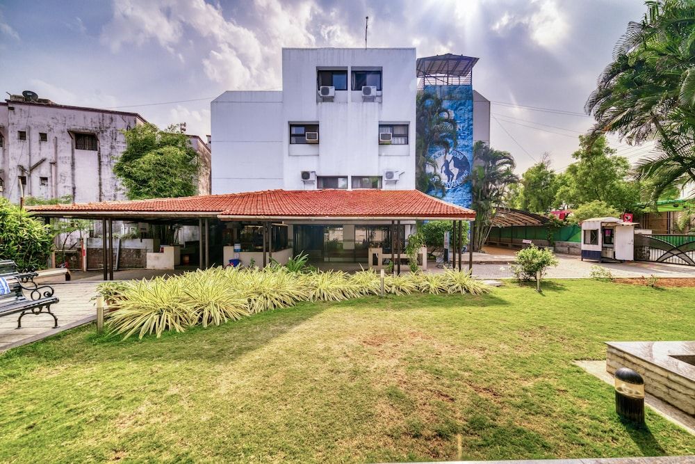 Hotel Ashwin Igatpuri, Pure Veg & Jain Food 3 estrelas em Igatpuri