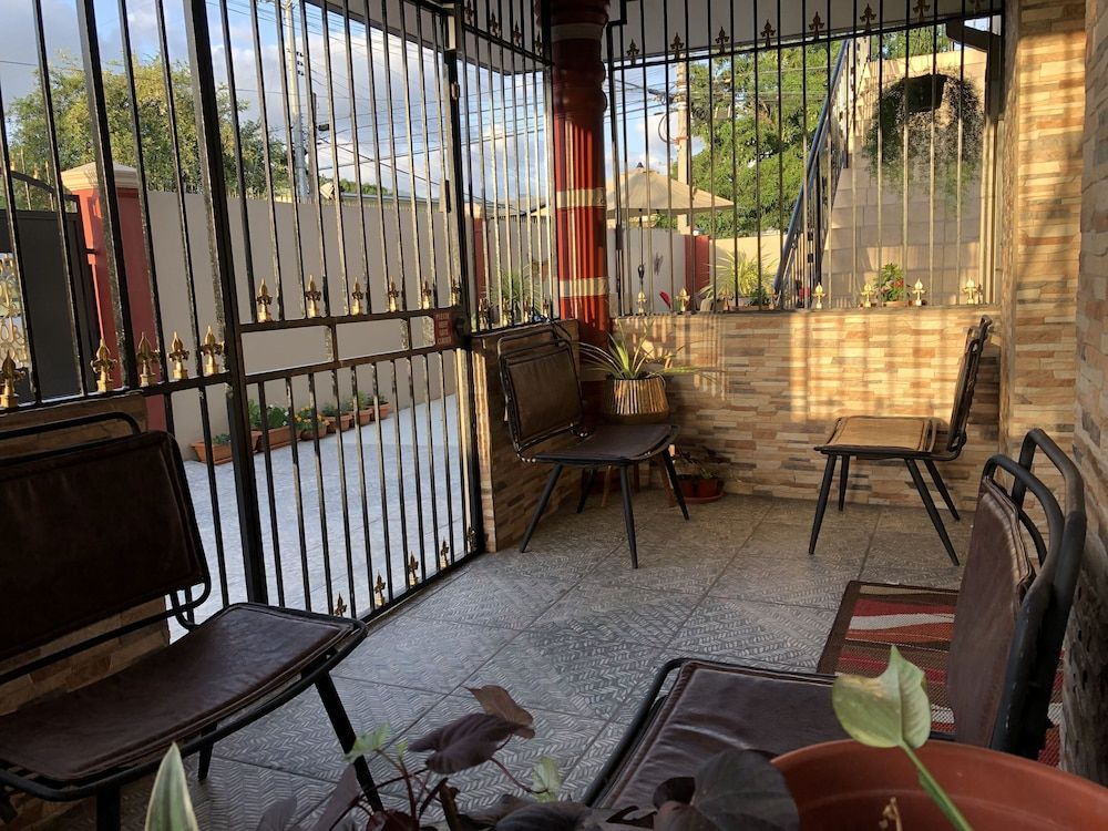 The Bey -1 estrelas em El Socorro