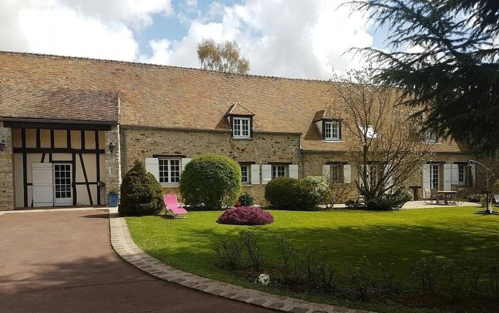 Domaine Des Trois Cha Teaux -1 estrelas em Moisenay