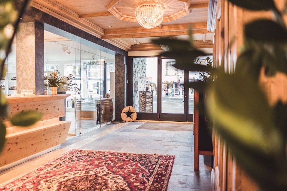 Posthotel Valbella - Berge, Spa & Wir 3