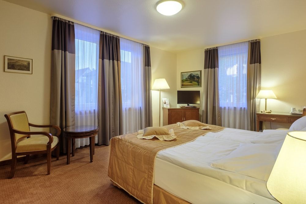 Hotel Hohenstaufen KG 2
