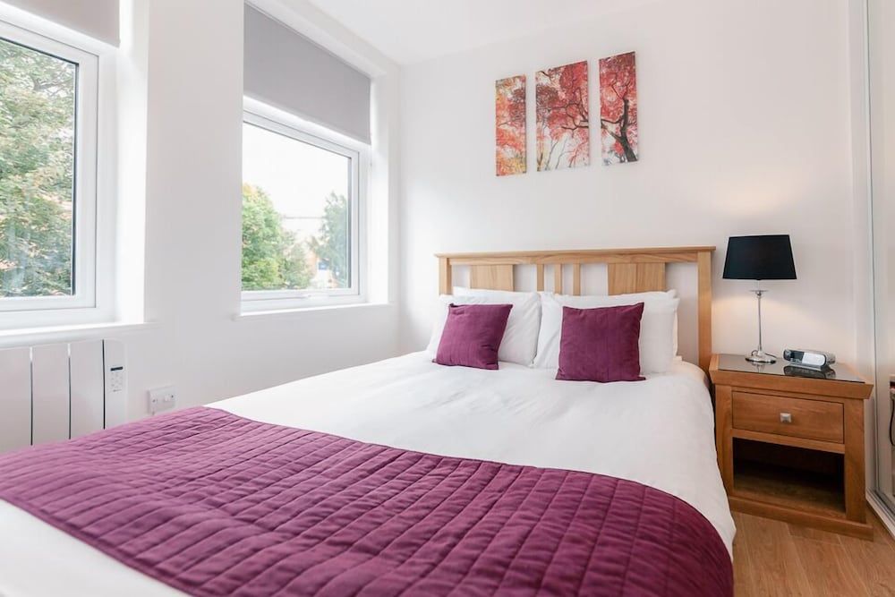 Roomspace Apartments Swan House 3