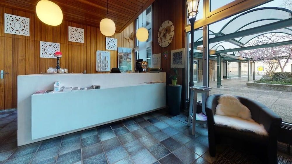 Hôtel du Grand-Pré 3 estrelas em Marly-le-Grand