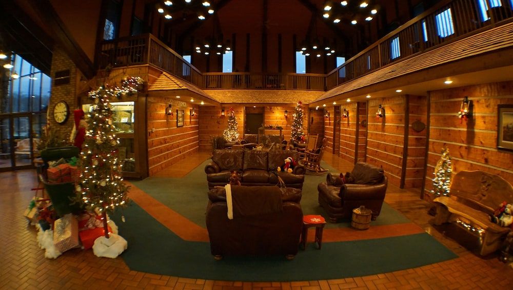 Riverbank Lodge 3